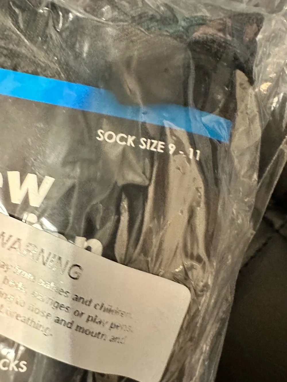 NWT TeeHee Women’s 12 Pack Black White Crew Socks - Size 9-11